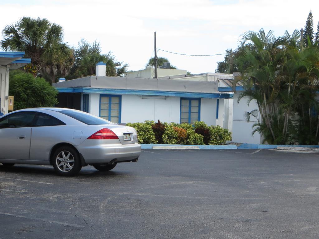 Southwind Motel Stuart Exterior photo